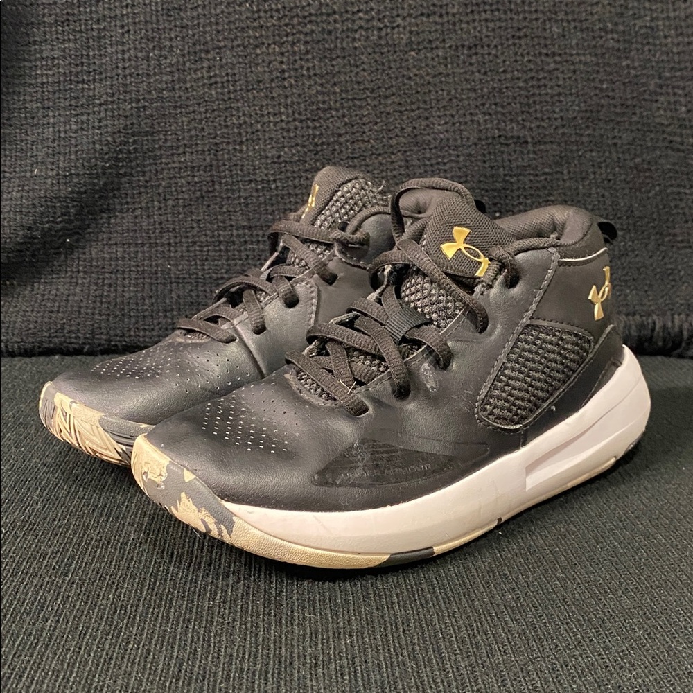 Under Armour Black Basketball Shoes